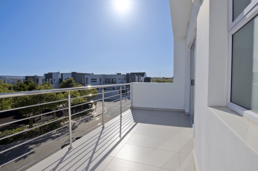 4 Bedroom Property for Sale in Sagewood Western Cape